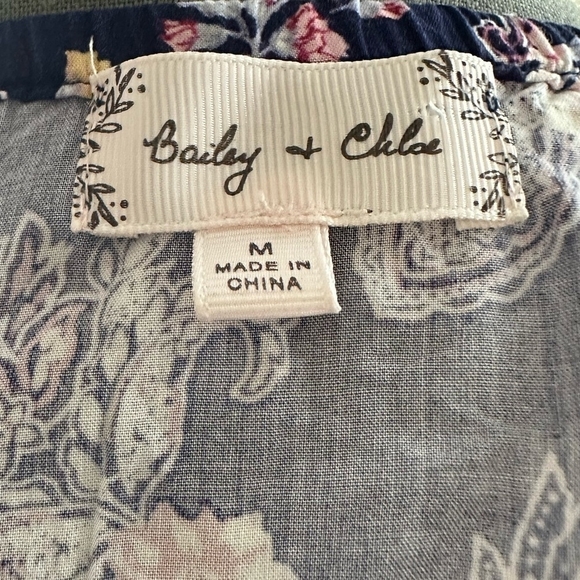 NWOT Bailey & Chloe Floral Tassel Scoop Neck Bell Flare Long Sleeve Blouse Top - Picture 5 of 5